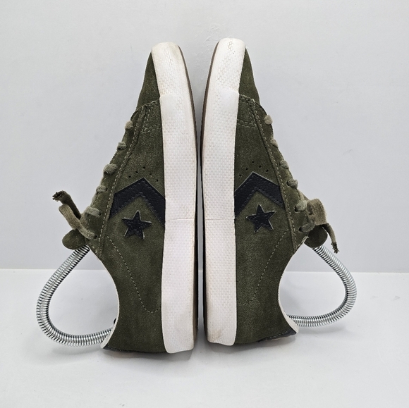 Converse | One Star olive green suede sporty low-top sneakers | WMS 6 - Picture 11 of 12